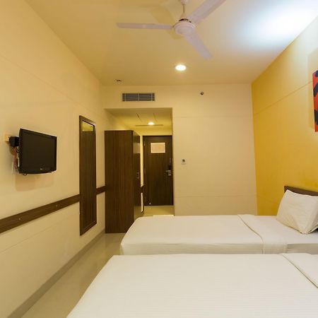 Chennai Hotel Exterior photo