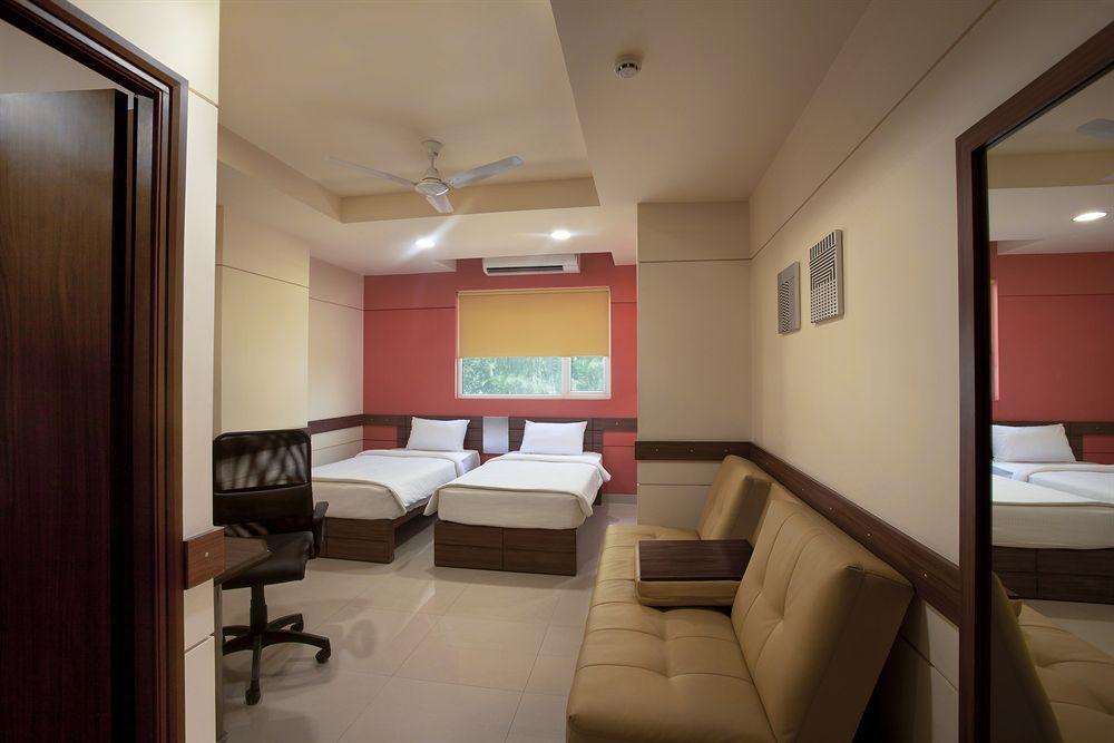 Chennai Hotel Exterior photo